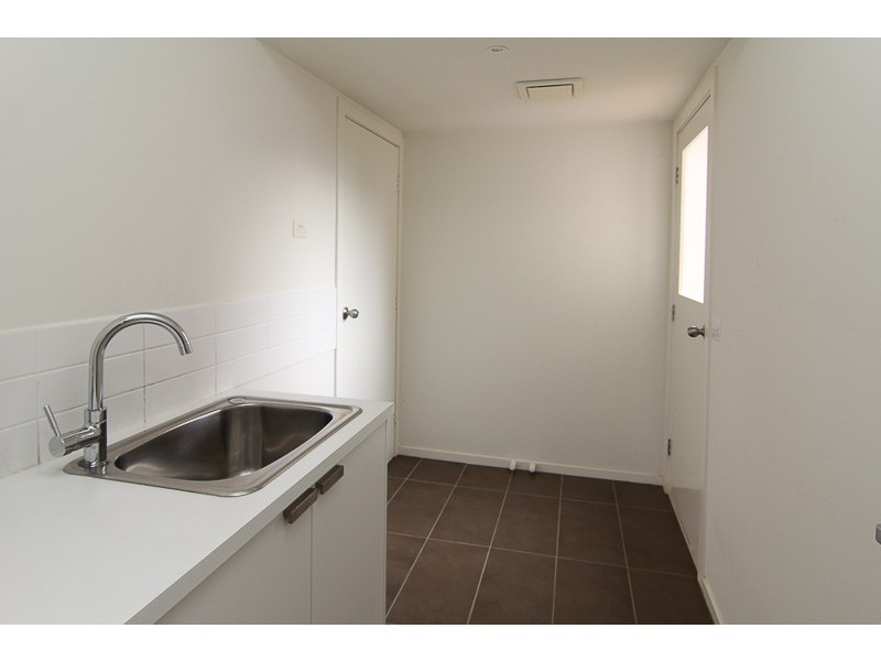7 The Esplanade, Sanctuary Lakes VIC 3030