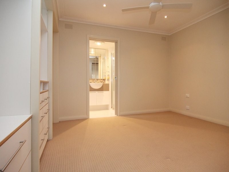 263 Stud Road, Wantirna South VIC 3152