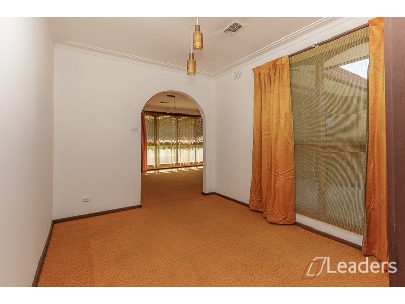 8 Griffiths Court, Mount Waverley VIC 3149