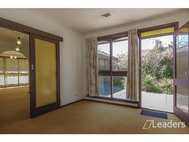 8 Griffiths Court, Mount Waverley VIC 3149