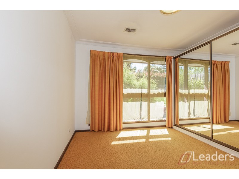 8 Griffiths Court, Mount Waverley VIC 3149