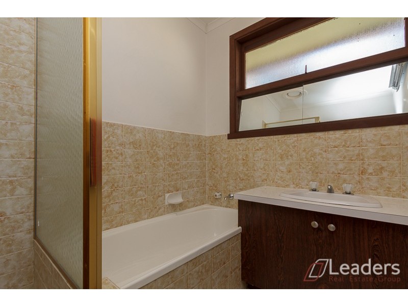 8 Griffiths Court, Mount Waverley VIC 3149