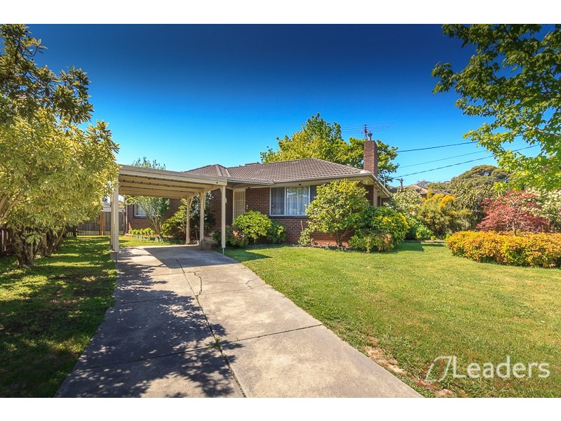 24 Laura Road, Knoxfield VIC 3180