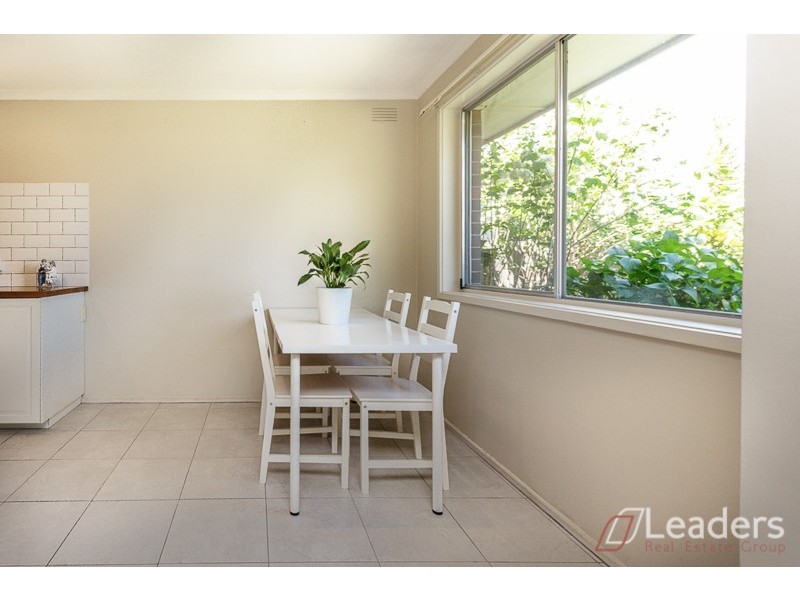 24 Laura Road, Knoxfield VIC 3180