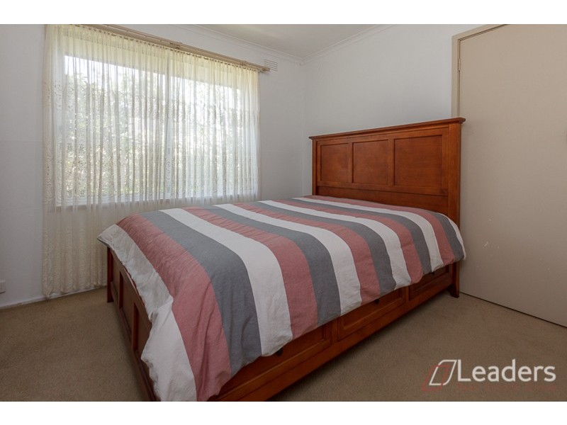 24 Laura Road, Knoxfield VIC 3180