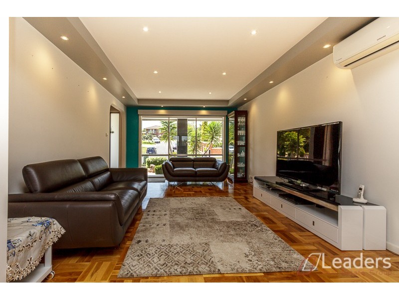 21 EDWARD FREETH DRIVE, Endeavour Hills VIC 3802
