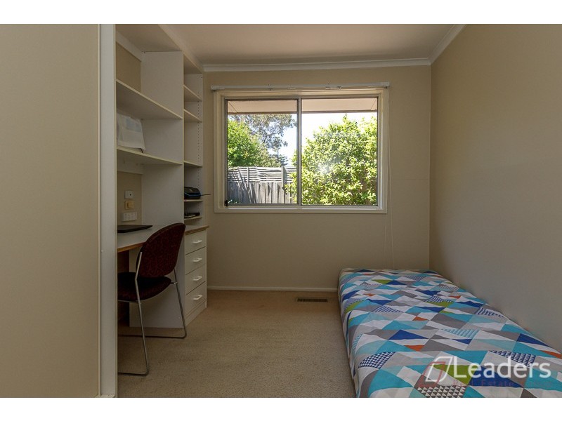 24 Laura Road, Knoxfield VIC 3180