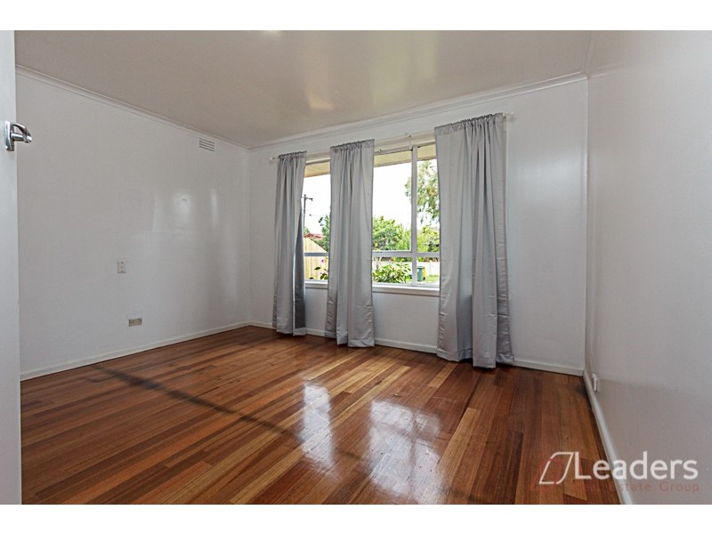 3 Holbeach Street, Burwood East VIC 3151