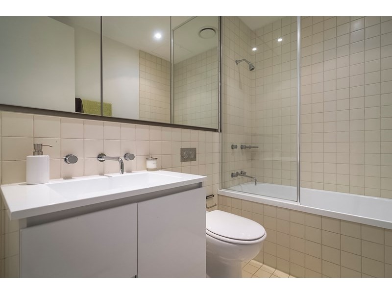 25/2 HORIZON DRIVE, Maribyrnong VIC 3032