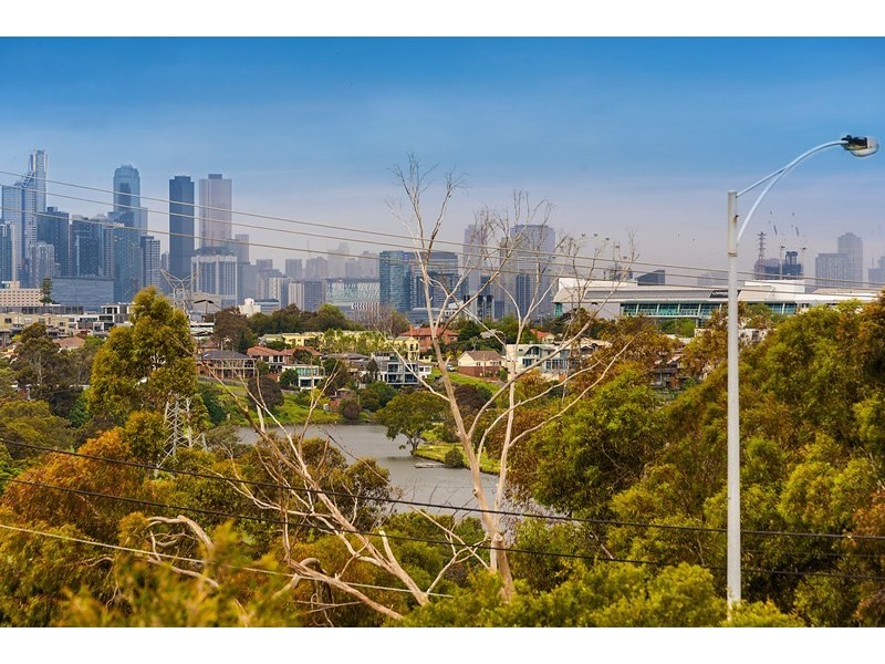 25/2 HORIZON DRIVE, Maribyrnong VIC 3032