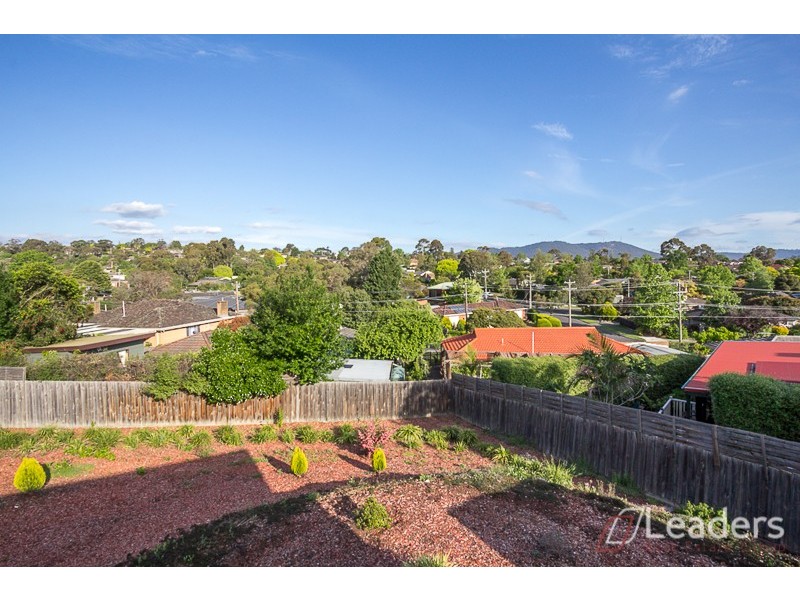 140 MANCHESTER ROAD, Mooroolbark VIC 3138
