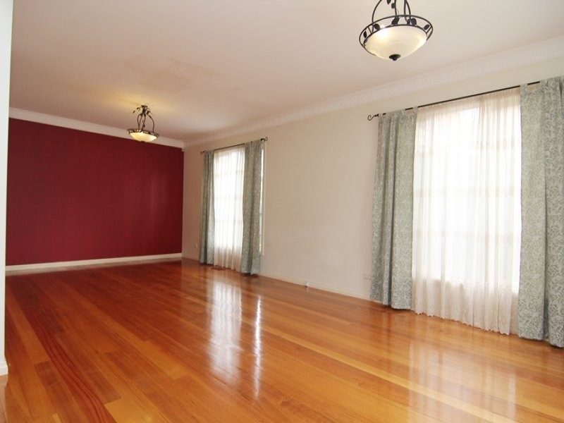 4 Nelse Court, Wheelers Hill VIC 3150