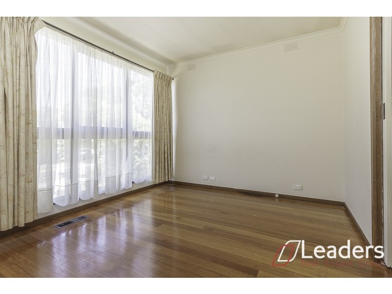 3 Cresmont Drive, Glen Waverley VIC 3150