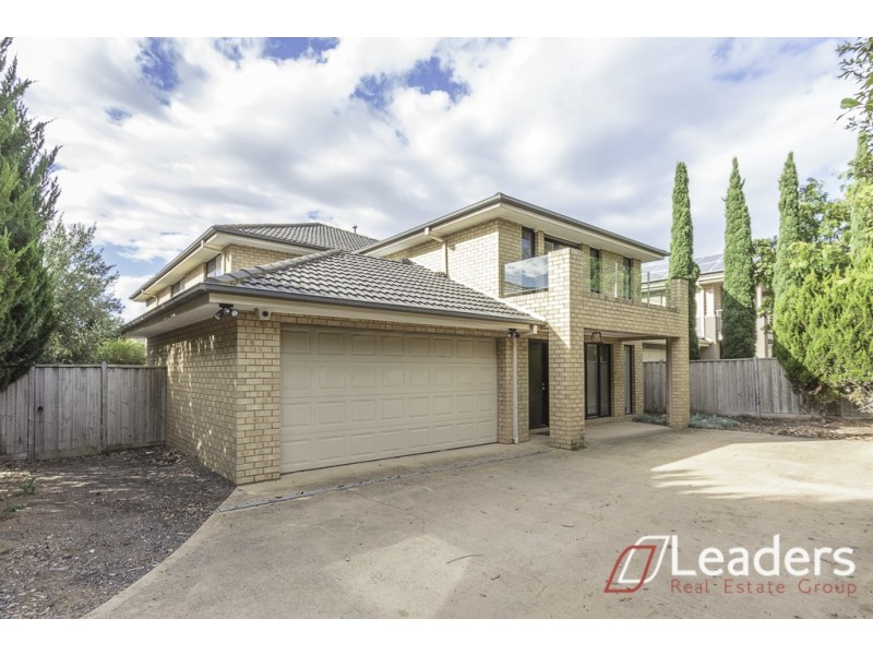 7 Waterstone Cove, Sanctuary Lakes VIC 3030