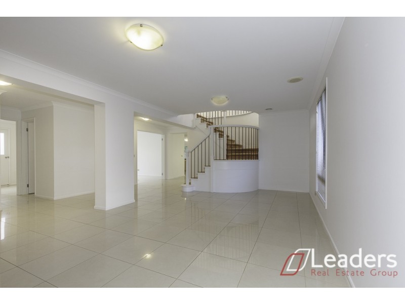 7 Waterstone Cove, Sanctuary Lakes VIC 3030