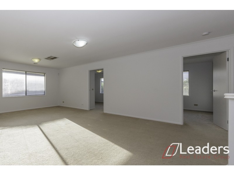 7 Waterstone Cove, Sanctuary Lakes VIC 3030