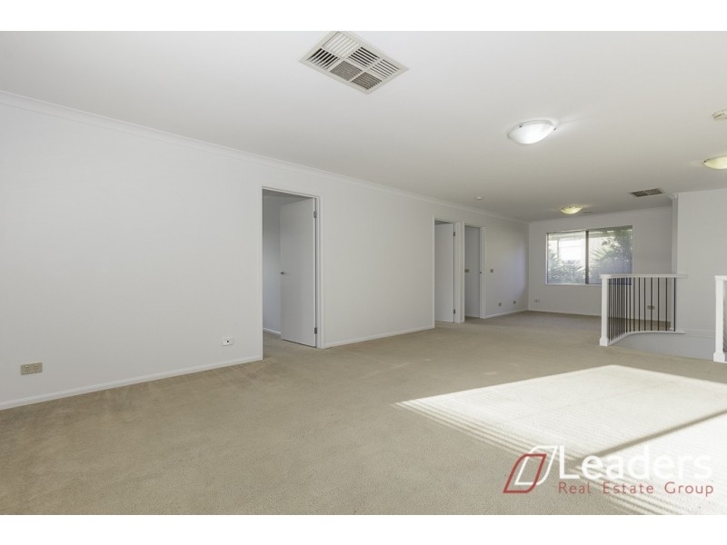 7 Waterstone Cove, Sanctuary Lakes VIC 3030