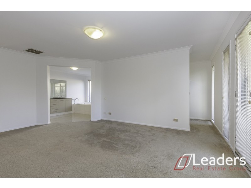 7 Waterstone Cove, Sanctuary Lakes VIC 3030