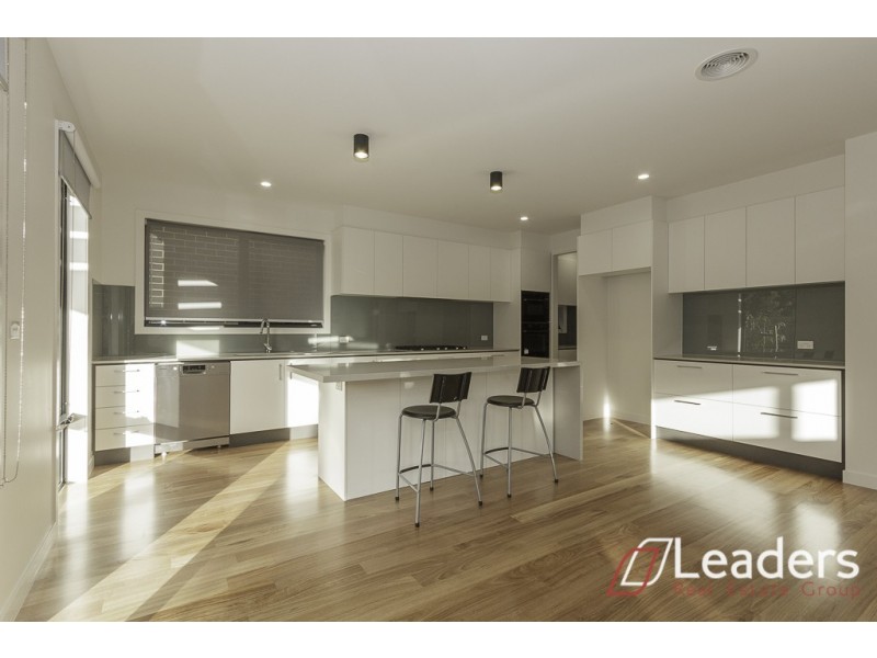 3 Legend Avenue, Glen Waverley VIC 3150