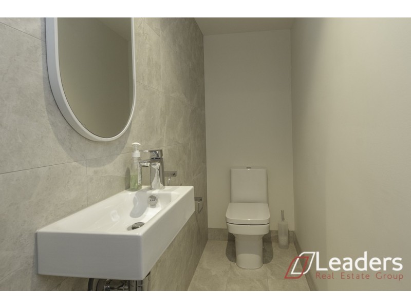 3 Legend Avenue, Glen Waverley VIC 3150