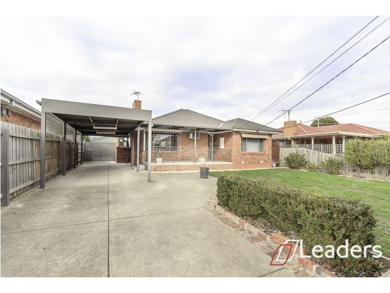 6 GLENCANNON CRESCENT, Clayton South VIC 3169