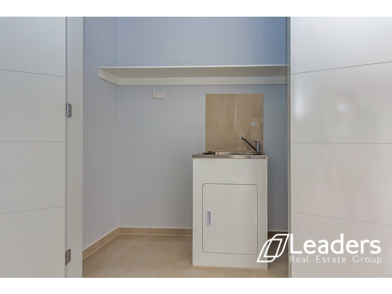 15 Ayrshire Way, Clyde North VIC 3978