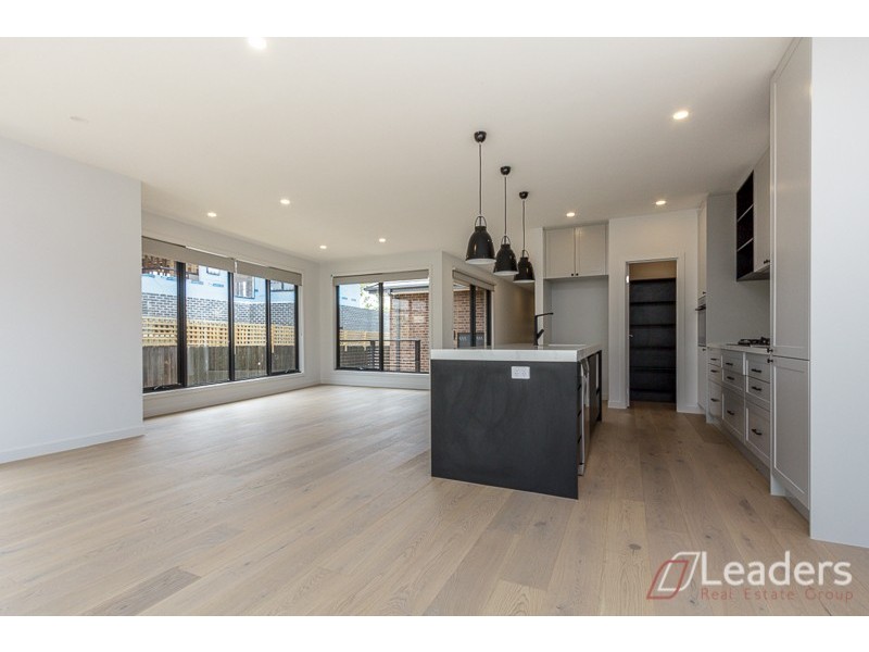 2B Glenora Street, Chadstone VIC 3148