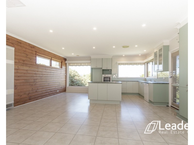 10 BRAZILIA DRIVE, Glen Waverley VIC 3150