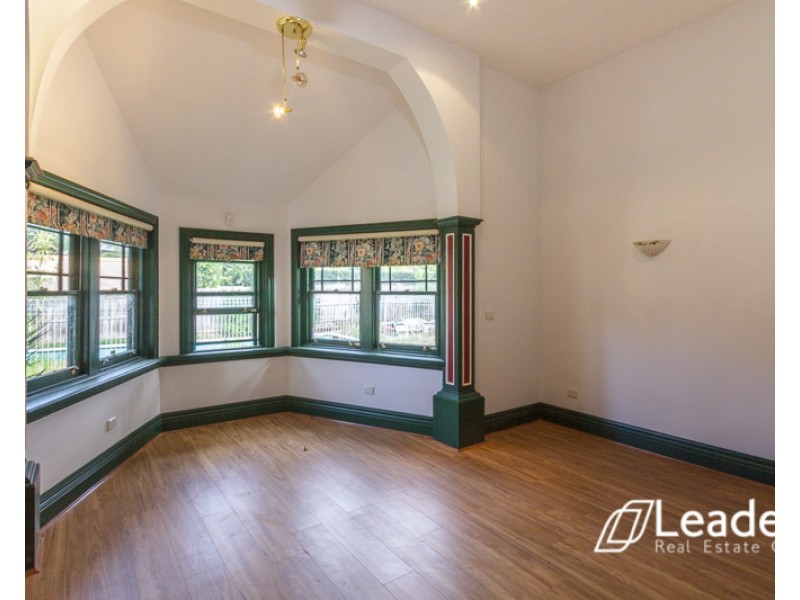 5 Mackintosh Road, Wheelers Hill VIC 3150