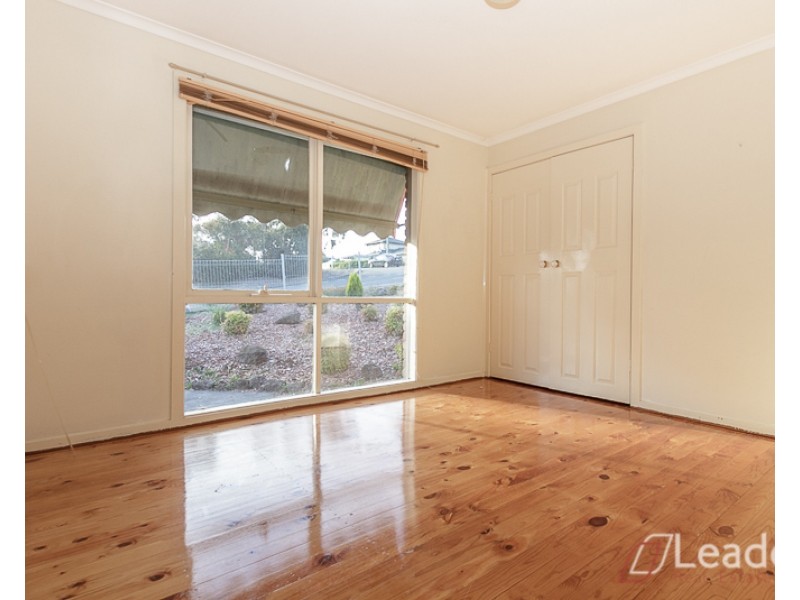 140 MANCHESTER ROAD, Mooroolbark VIC 3138