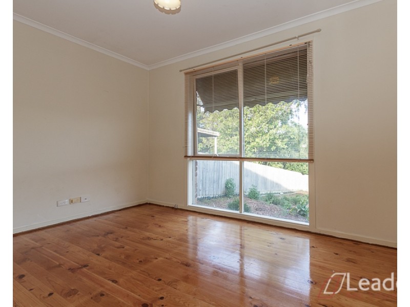 140 MANCHESTER ROAD, Mooroolbark VIC 3138