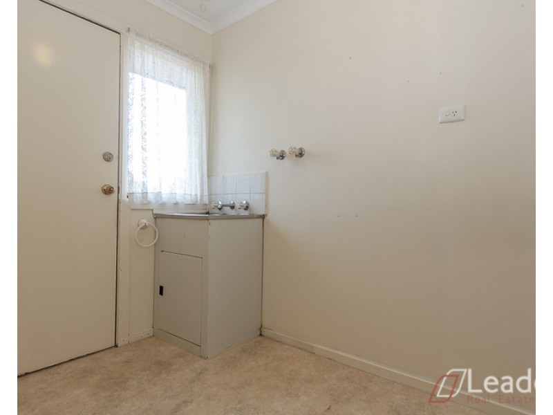 140 MANCHESTER ROAD, Mooroolbark VIC 3138