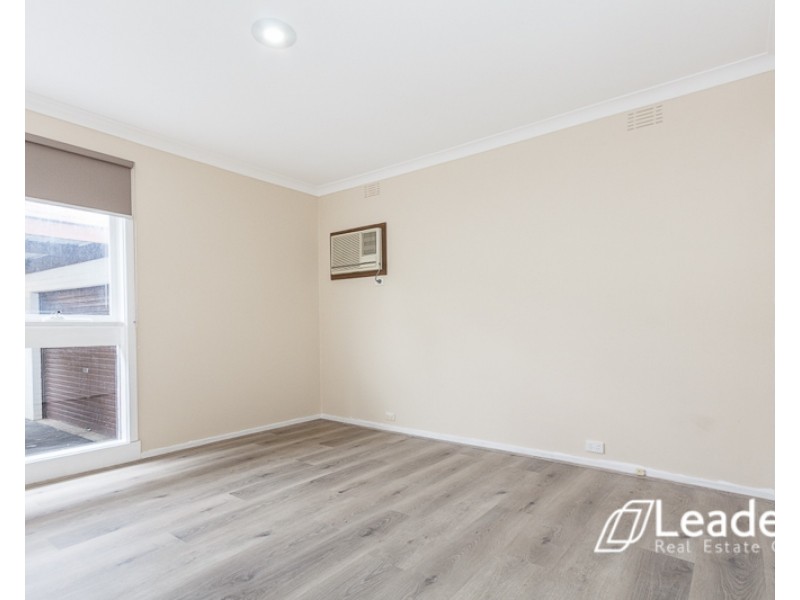 42 Banbury Street, Burwood East VIC 3151