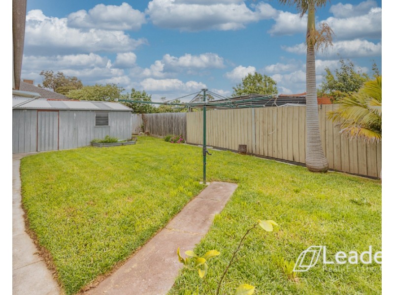 42 Banbury Street, Burwood East VIC 3151