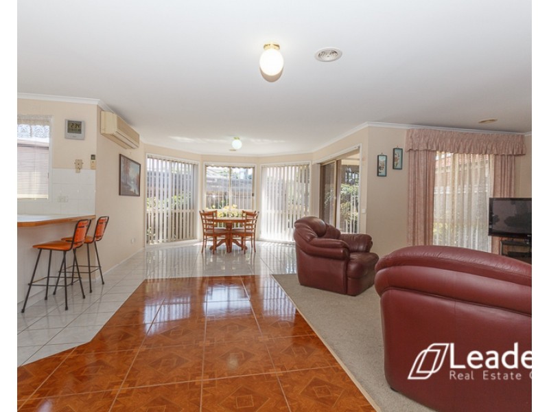 1/17 Cypress Grove, Dandenong North VIC 3175