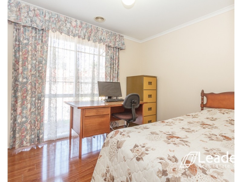 1/17 Cypress Grove, Dandenong North VIC 3175