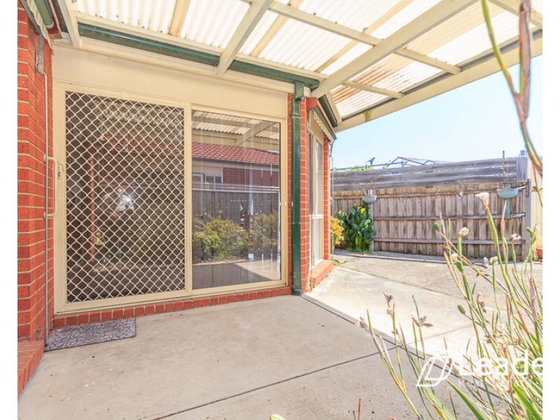 1/17 Cypress Grove, Dandenong North VIC 3175