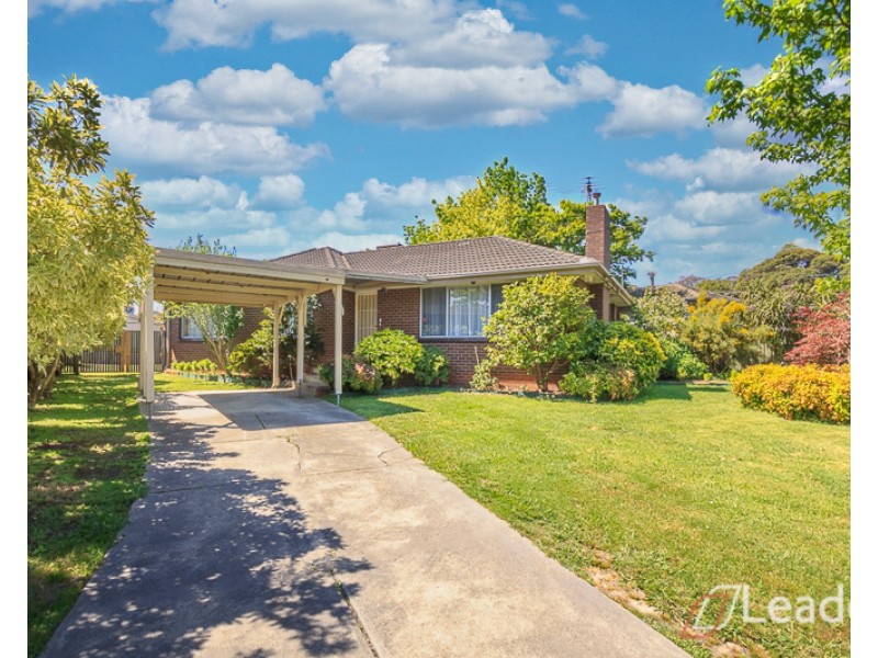 24 Laura Road, Knoxfield VIC 3180