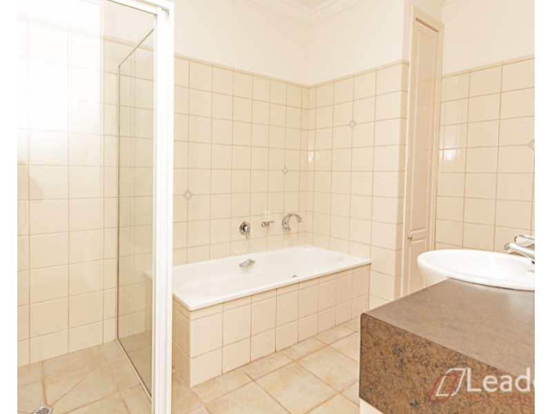 2/23 Barbara Avenue, Glen Waverley VIC 3150