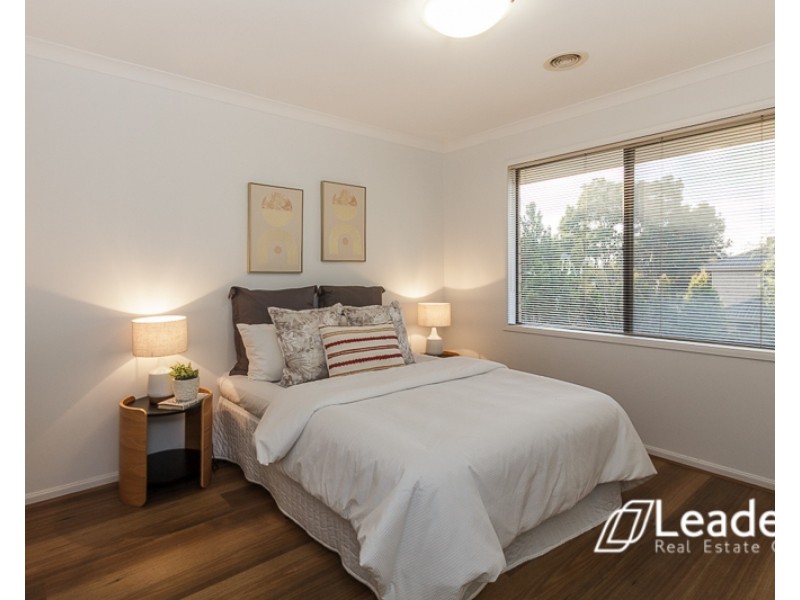 7 Water Stone Cove, Sanctuary Lakes VIC 3030