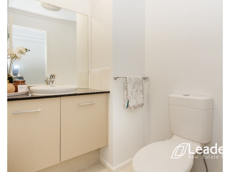 7 Water Stone Cove, Sanctuary Lakes VIC 3030