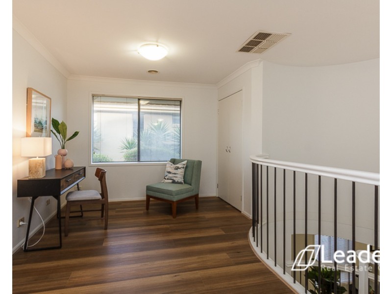 7 Water Stone Cove, Sanctuary Lakes VIC 3030