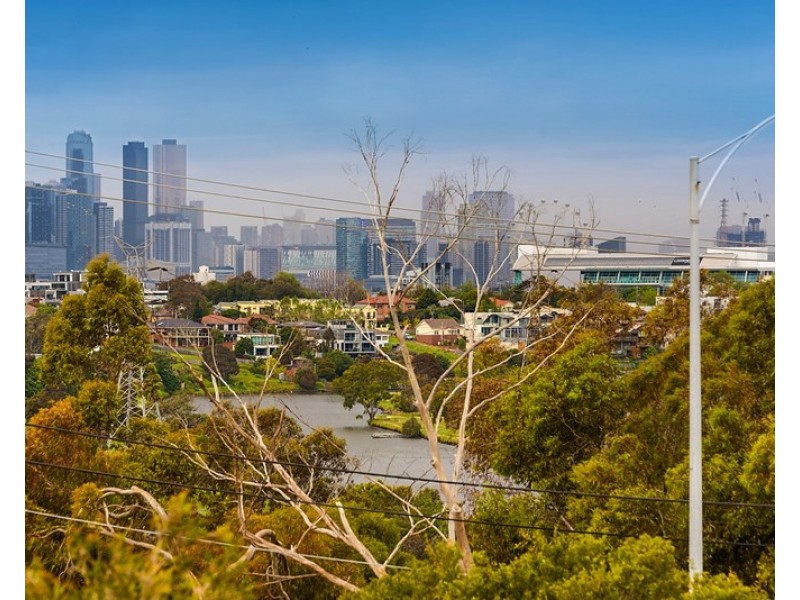 25/2 HORIZON DRIVE, Maribyrnong VIC 3032