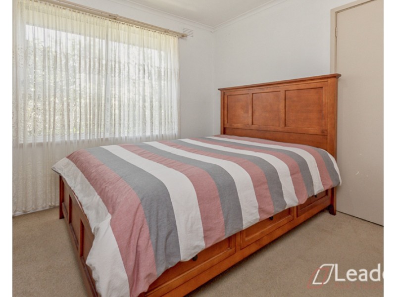 24 Laura Road, Knoxfield VIC 3180