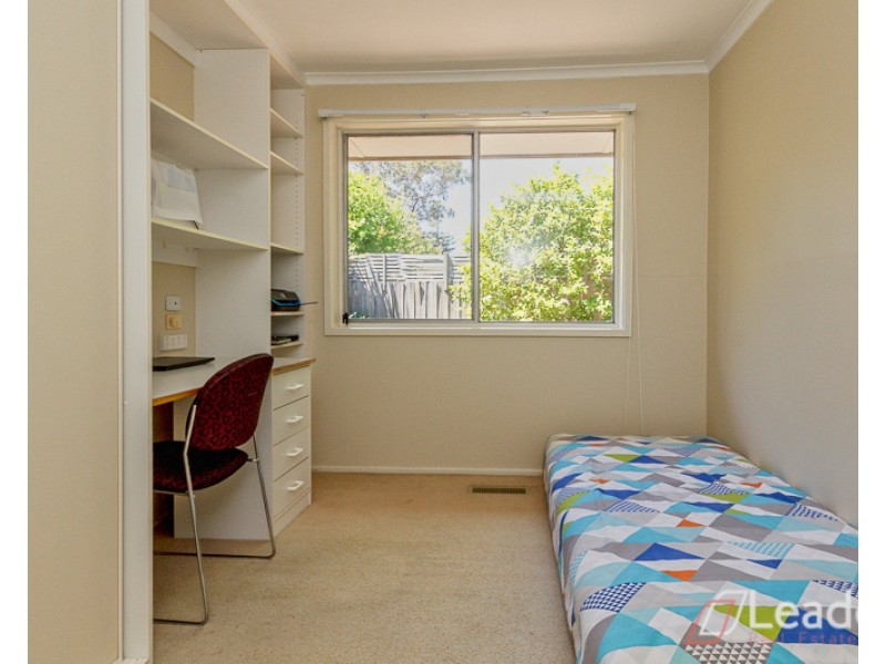 24 Laura Road, Knoxfield VIC 3180