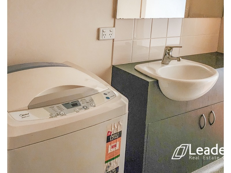 17/12 COLLINS WAY, Melbourne VIC 3004