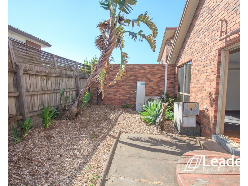 4/49 QUEENS AVENUE, Doncaster VIC 3108