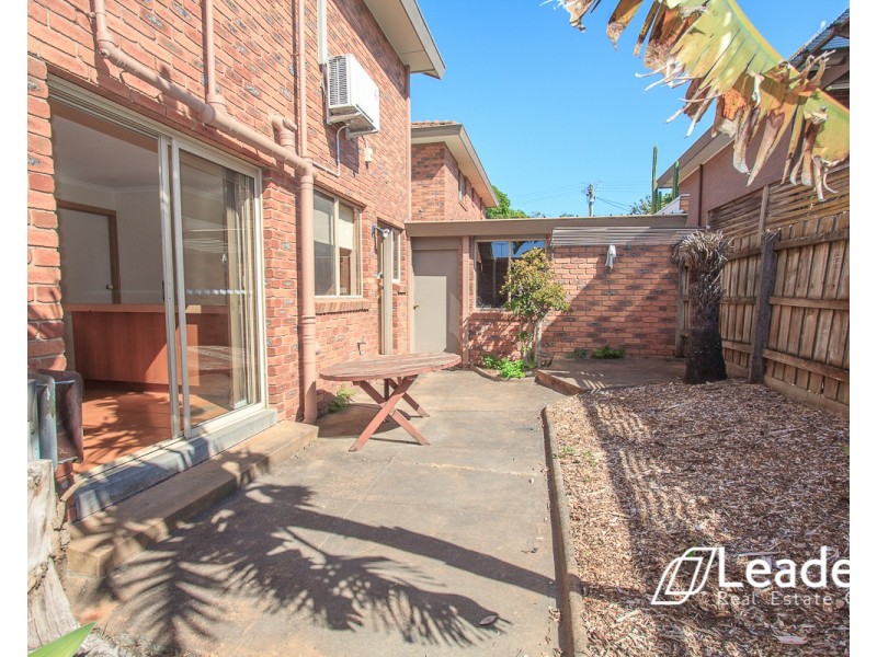 4/49 QUEENS AVENUE, Doncaster VIC 3108