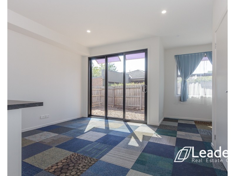 2/18 NORTH CRESCENT, Heidelberg West VIC 3081