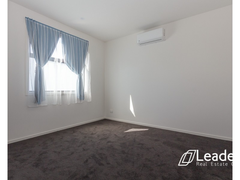 2/18 NORTH CRESCENT, Heidelberg West VIC 3081